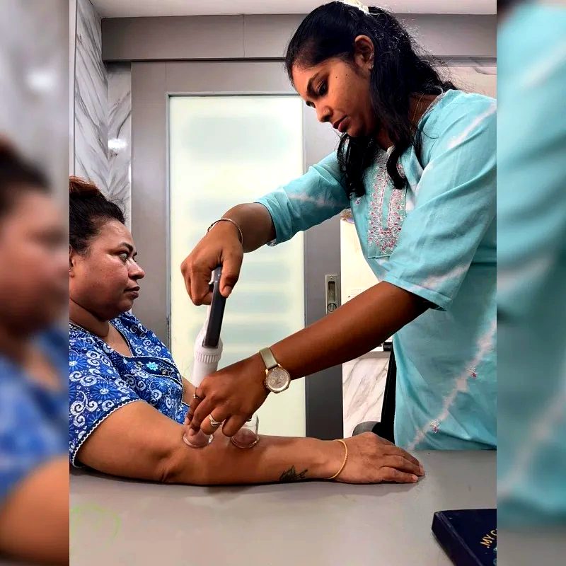 AARROSH Clinic Therapy Session